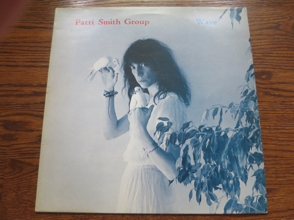 Patti Smith Group - Wave - LP UK Vinyl Album Record Cover