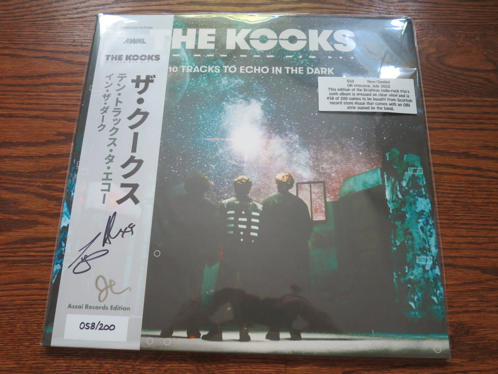 The Kooks - 10 Tracks To Echo In The Dark (signed) - LP UK Vinyl Album Record Cover