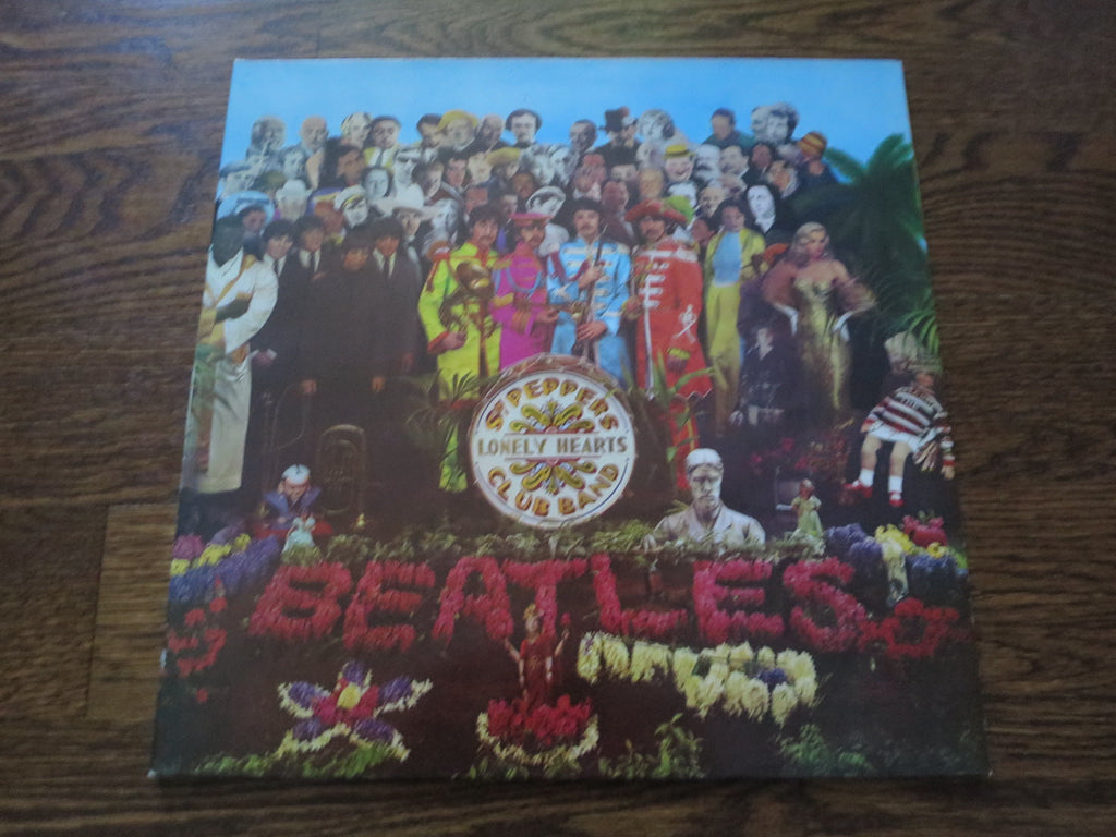 The Beatles - Sgt. Pepper (reissue) - LP UK Vinyl Album Record Cover