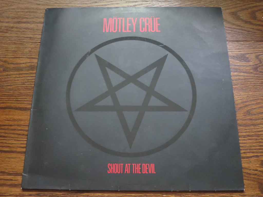 Mötley Crüe - Shout At The Devil - LP UK Vinyl Album Record Cover