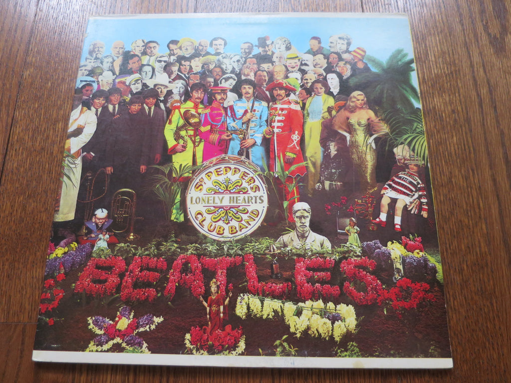 The Beatles - Sgt. Pepper (reissue) 3three - LP UK Vinyl Album Record Cover