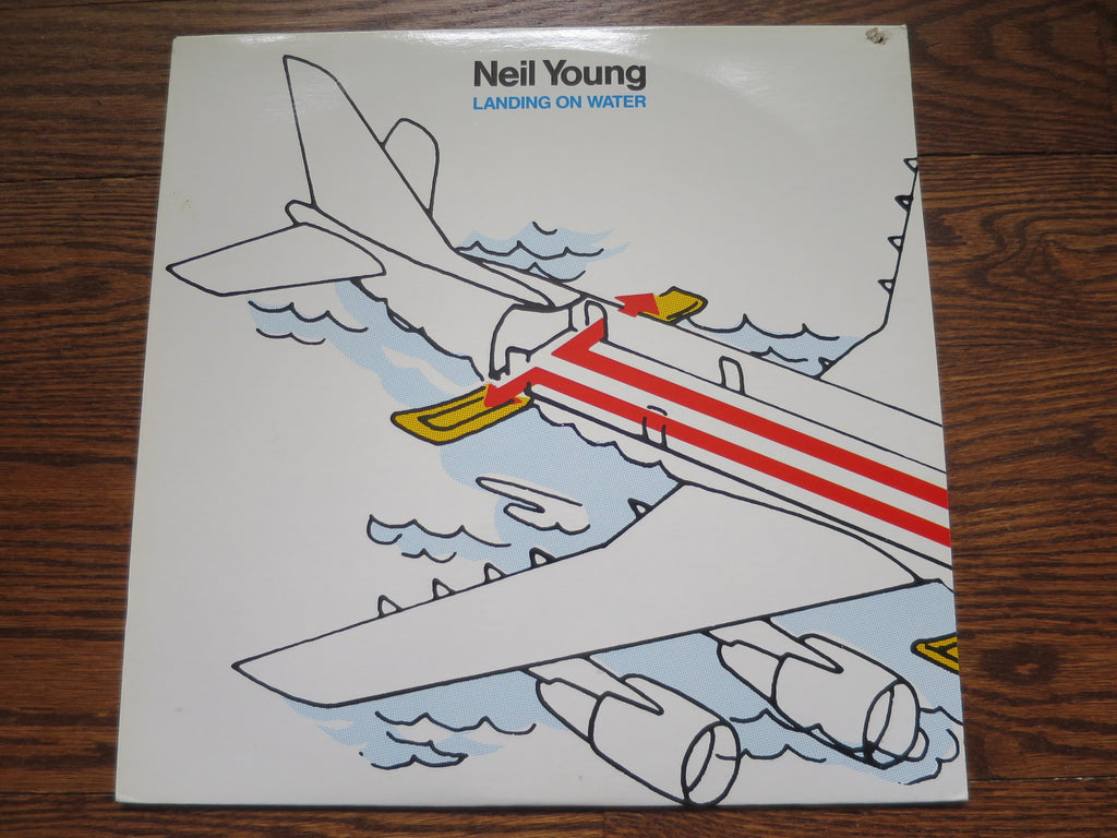 Neil Young - Landing On Water 3three - LP UK Vinyl Album Record Cover