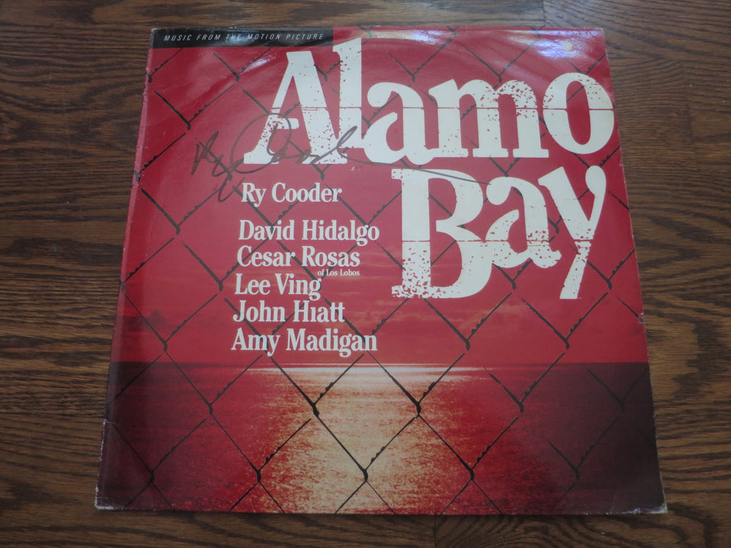 Ry Cooder - Alamo Bay soundtrtack (signed) - LP UK Vinyl Album Record Cover