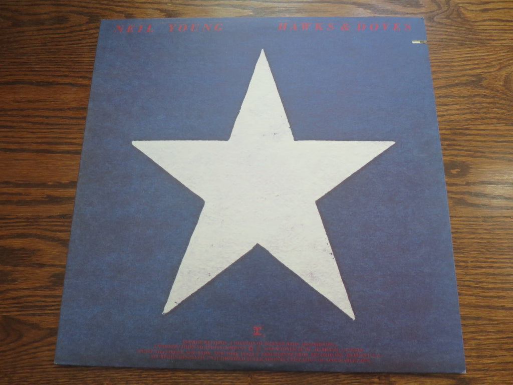 Neil Young - Hawks & Doves 2two - LP UK Vinyl Album Record Cover