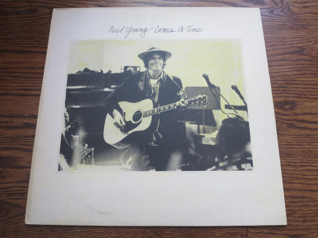 Neil Young - Comes A Time 2two - LP UK Vinyl Album Record Cover