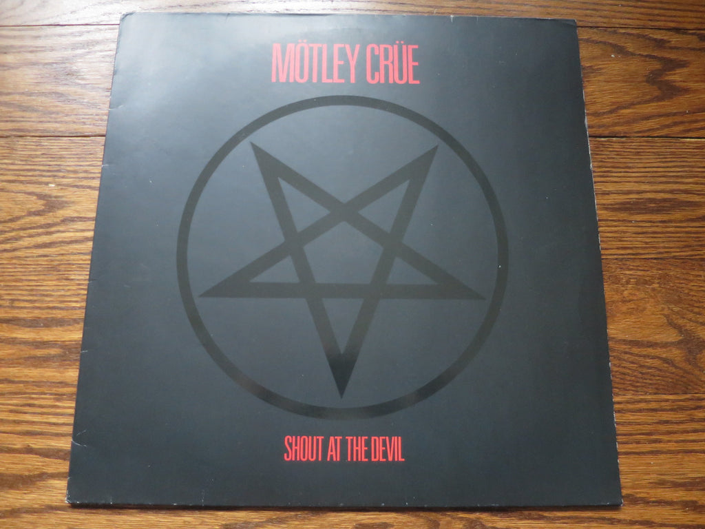 Motley Crue - Shout At The Devil - LP UK Vinyl Album Record Cover