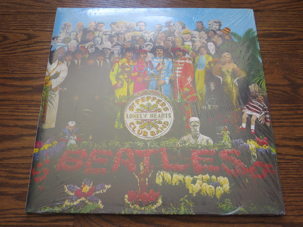 The Beatles - Sgt. Pepper (recent reissue) 3three - LP UK Vinyl Album Record Cover