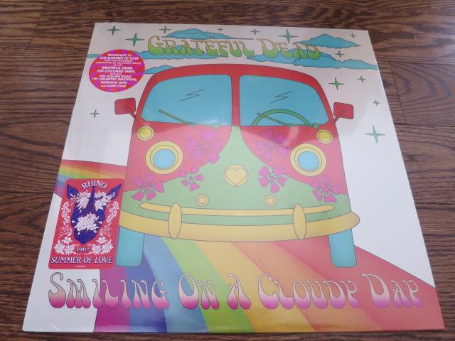 Grateful Dead - Smiling On A Cloudy Day - LP UK Vinyl Album Record Cover