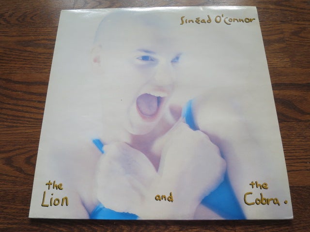 Sinead O'Connor - The Lion And The Cobra 2two - LP UK Vinyl Album Record Cover