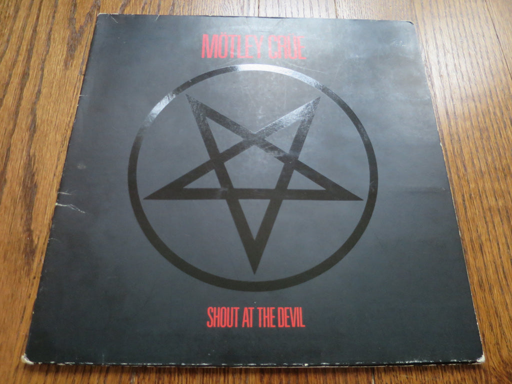 Motley Crue - Shout At The Devil - LP UK Vinyl Album Record Cover